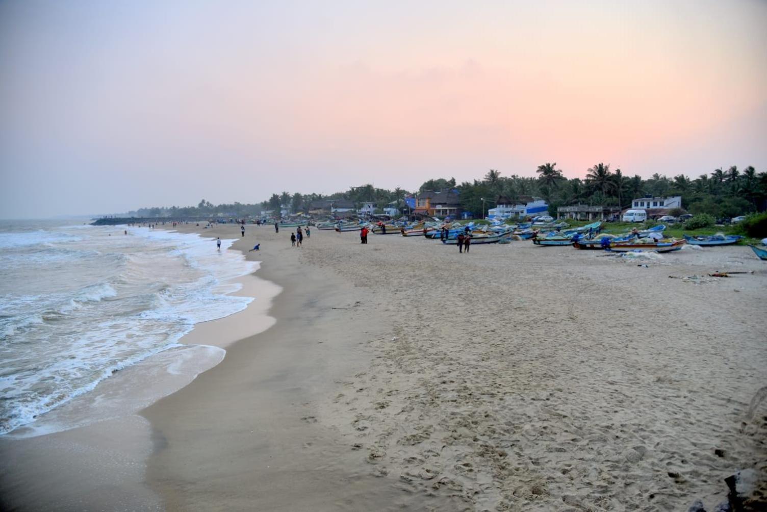 Serenity Sands Beach Resort Inn Puducherry Buitenkant foto