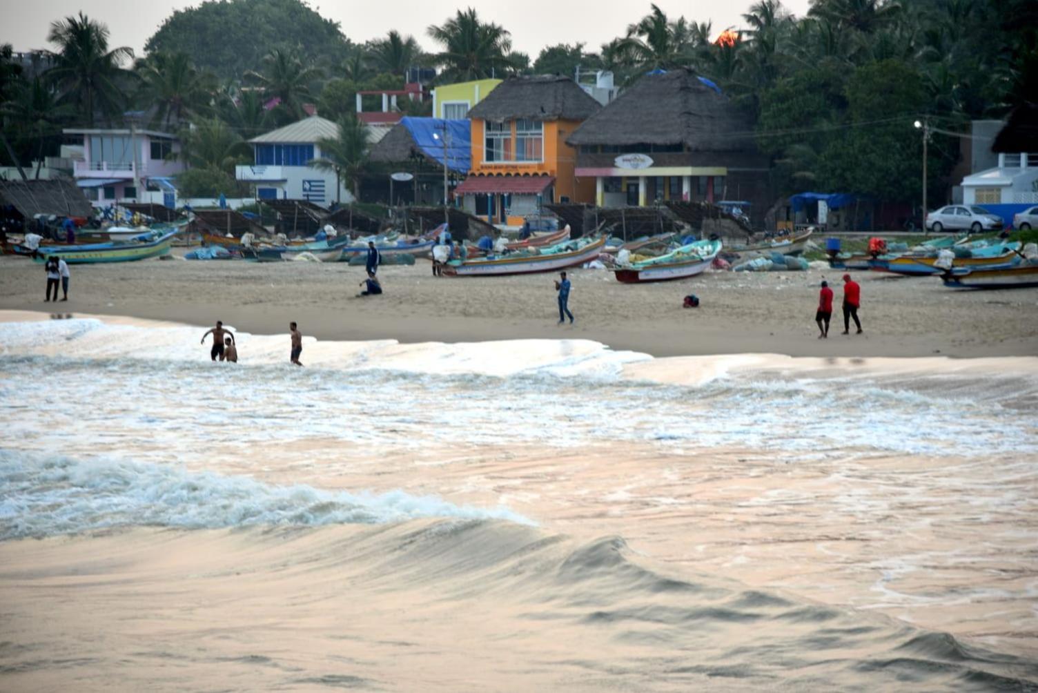 Serenity Sands Beach Resort Inn Puducherry Buitenkant foto