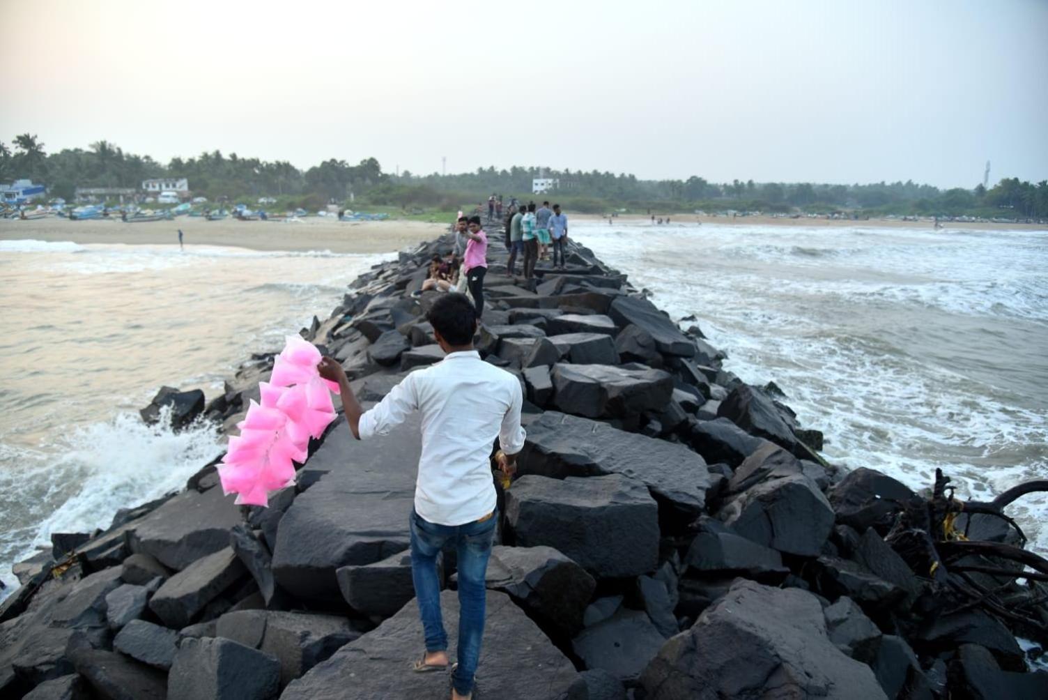 Serenity Sands Beach Resort Inn Puducherry Buitenkant foto